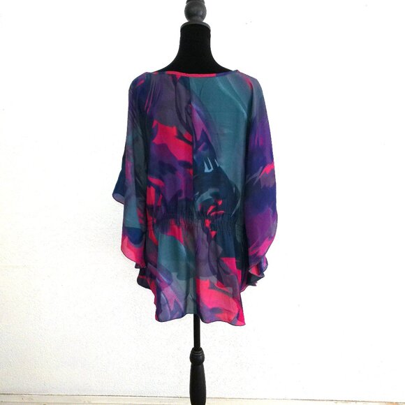 Torrid, Multi- color abstract Women's butterfly short sleeve blouse - Picture 7 of 9